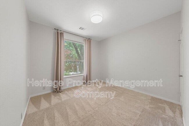 Building Photo - 3102 Sable Crossing