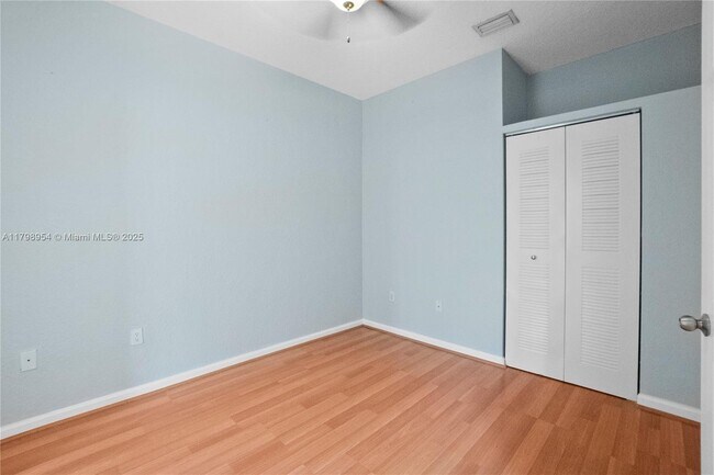 Building Photo - 6455 Catalina Ln