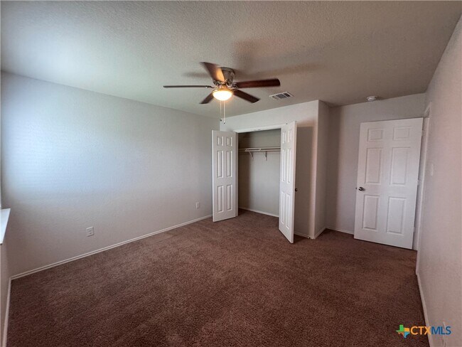 Building Photo - 1310 Stonewall Ridge
