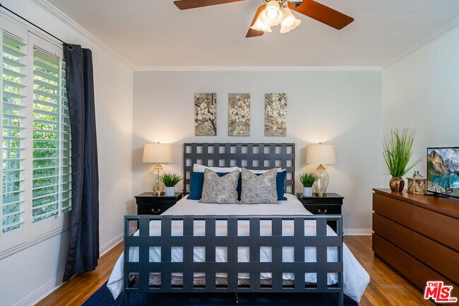 Building Photo - 13843 Milbank St