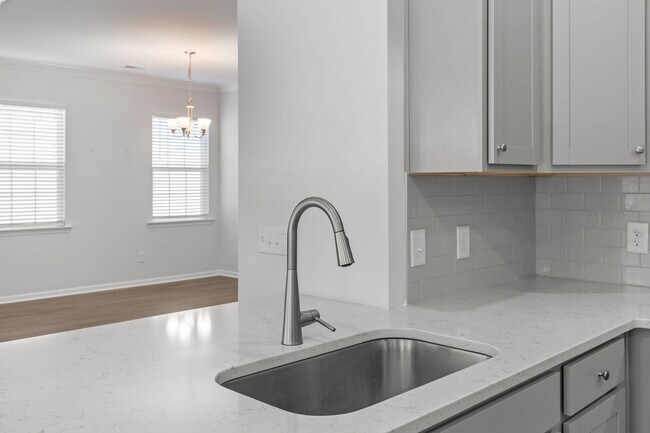 Building Photo - Beautiful Rental in Coosaw Preserve