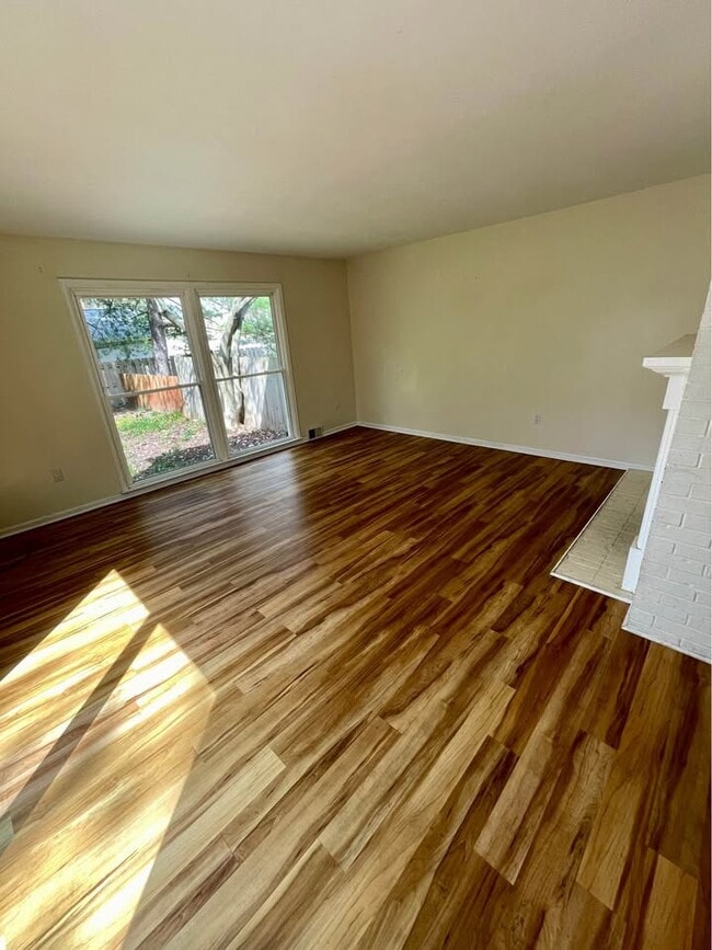 Building Photo - 4917 Artcrest Dr