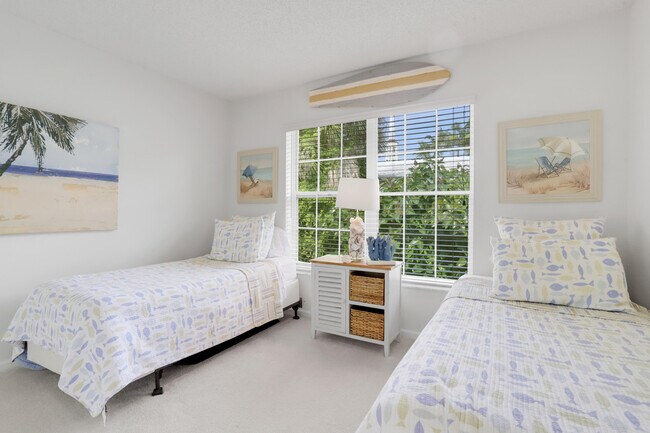 Building Photo - 75 Venetian Dr