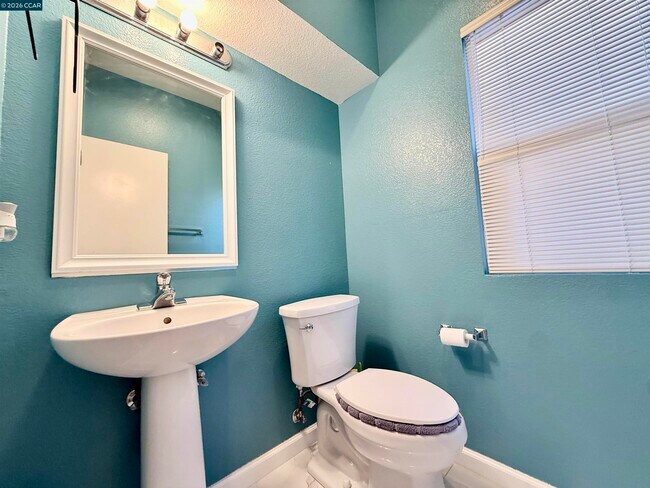 Building Photo - 4311 Pine Creek Cir