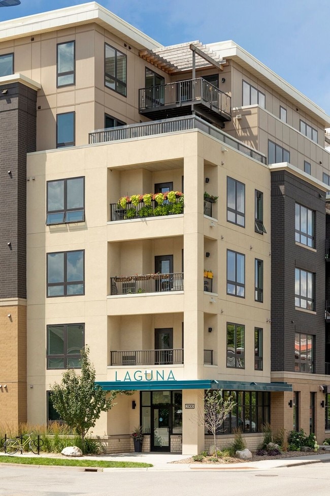 Laguna Apartments Minneapolis Mn Apartment Finder