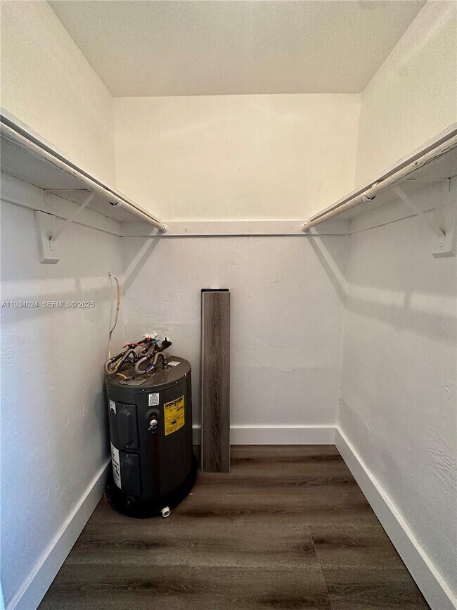 Building Photo - 3100 NW 135th St