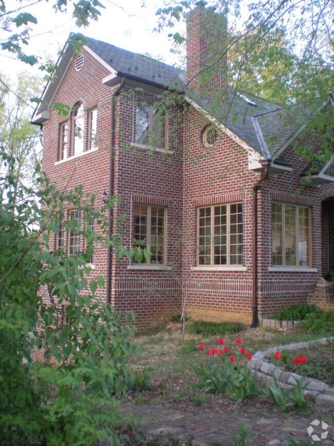 Building Photo - 117 Ritchie Avenue