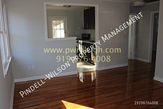 Building Photo - MOVE IN SPECIAL- 2nd month rent is free wi...