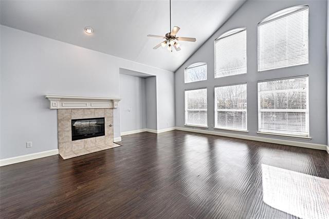 Building Photo - 1624 Summerfield Dr