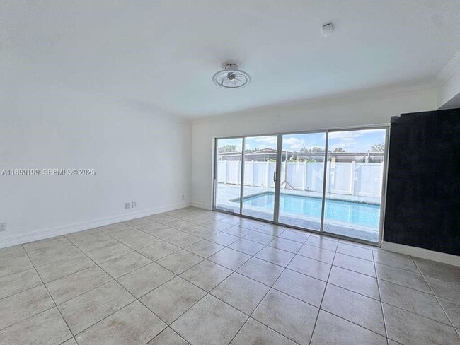 Building Photo - 19410 NE 19th Ave