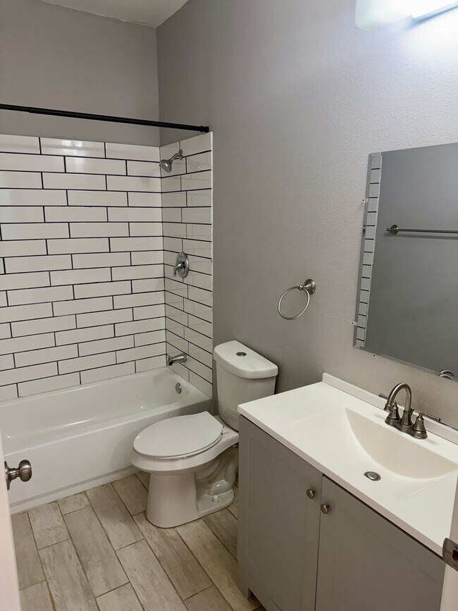 Building Photo - 2812 N 75th St