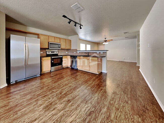 Building Photo - 749 San Felipe Trail