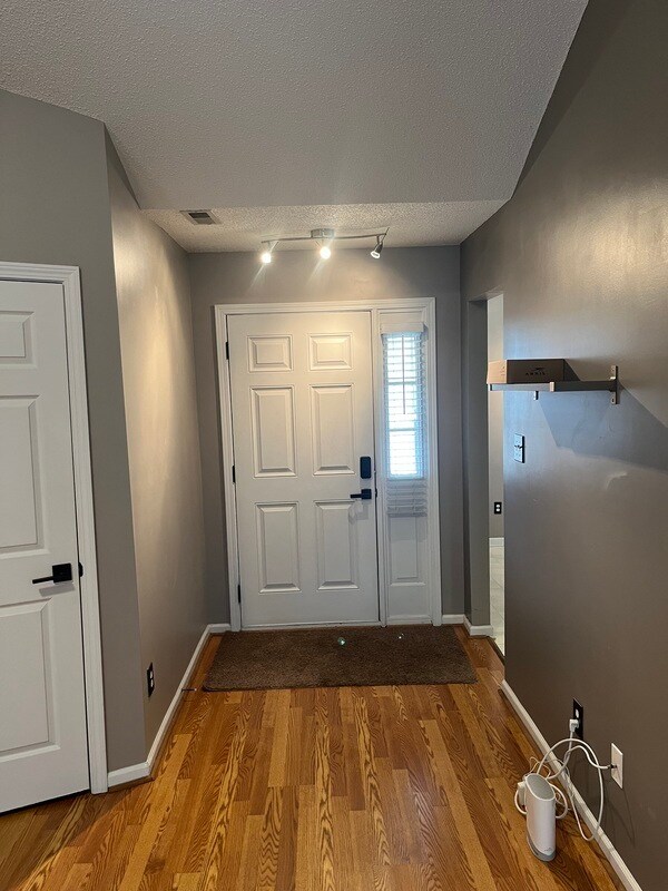 Building Photo - 2024 Capstone Ct