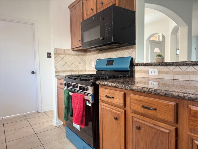 Building Photo - 3626 Stratford Town Ln