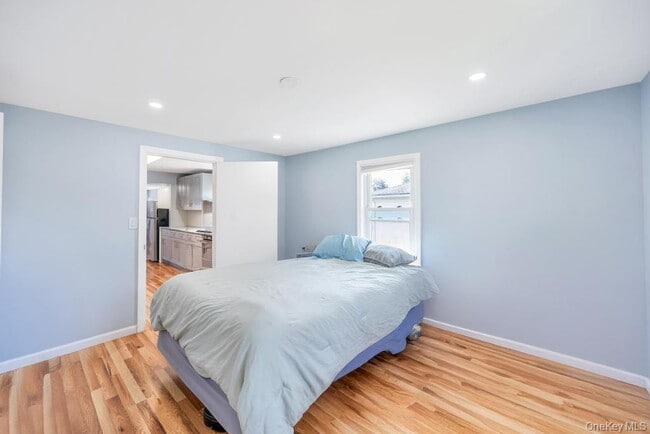 Building Photo - 10 Harrison Ave