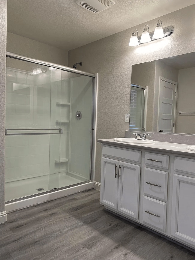 Building Photo - 220 Uccello Way