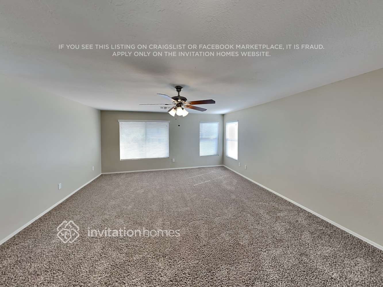 Building Photo - 1429 E Rosebud Dr