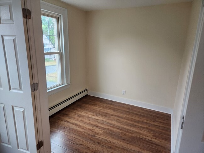 Building Photo - 64 Willard Ave