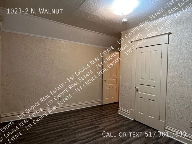 Building Photo - 1023-2 N. Walnut-