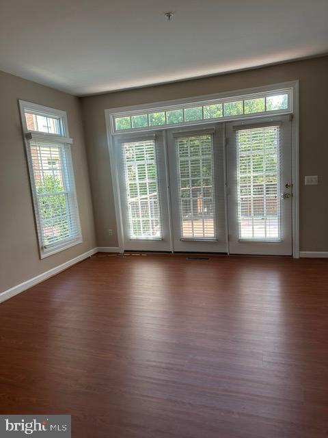 Building Photo - 1811 Fallbrook Ln