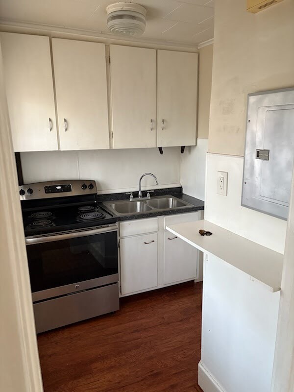 Building Photo - 121 McKinley Pkwy