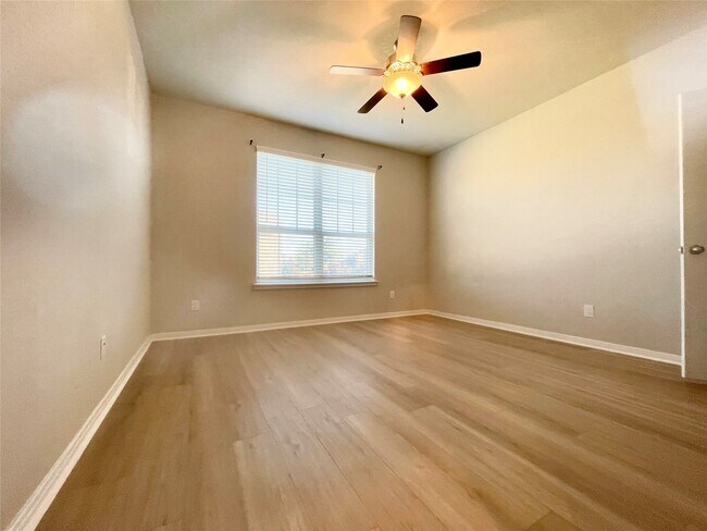 Building Photo - 4619 Grigio Pines Dr