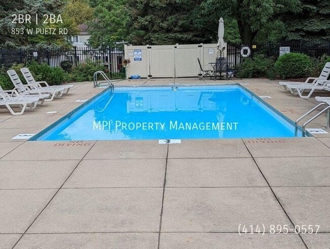 Building Photo - 853 W. Puetz Road - 2 Bedroom, 2 Bathroom ...