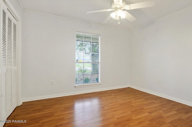 Building Photo - 3403 President Davis Dr