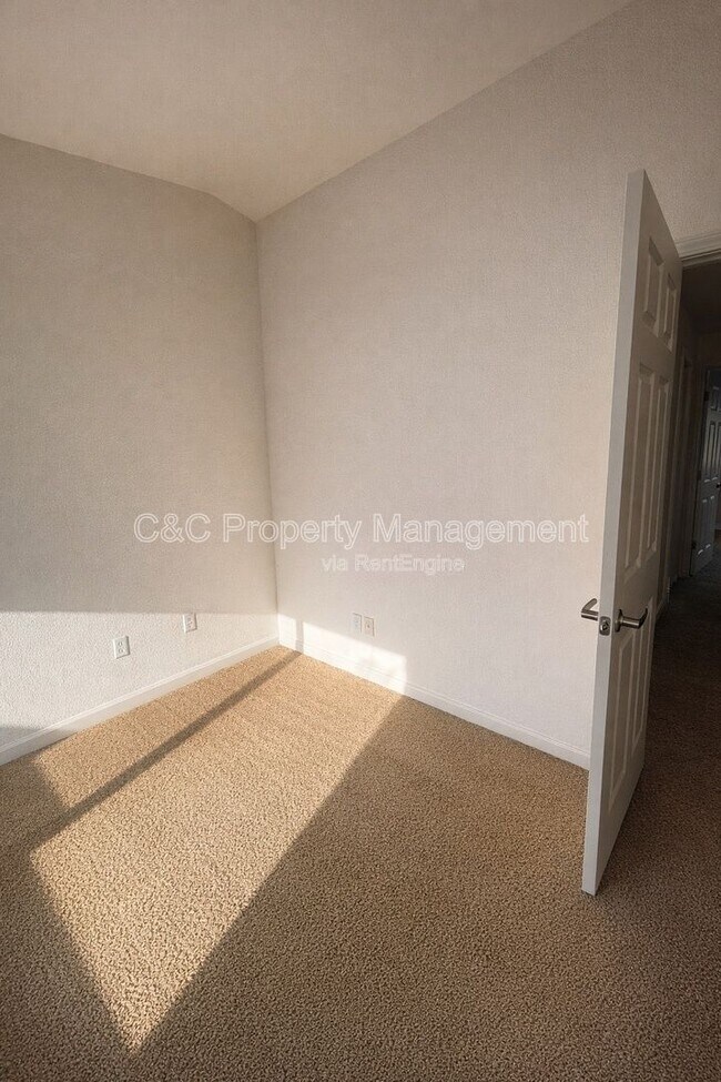 Building Photo - 25106 Angelina Ln