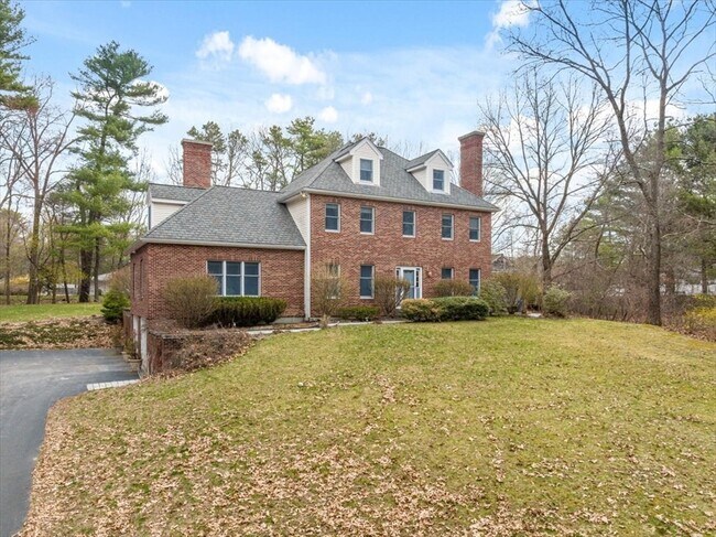 Building Photo - 1 Glenbrook Rd