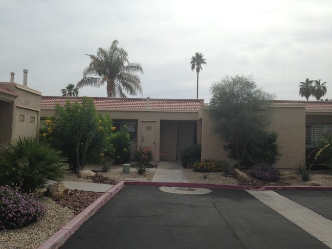 Primary Photo - 70100 Mirage Cove Dr