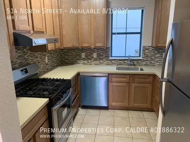 Building Photo - 514 North St