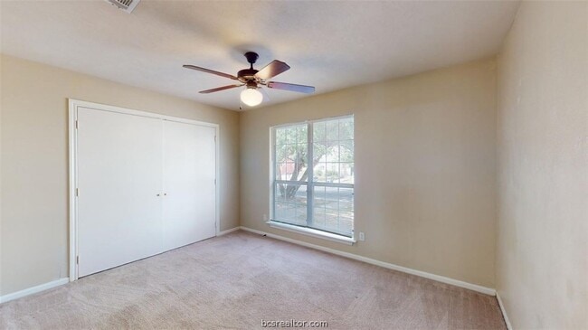 Building Photo - 1141 Oney Hervey Dr