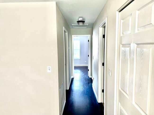 Building Photo - 1288 N Red Oak Cir