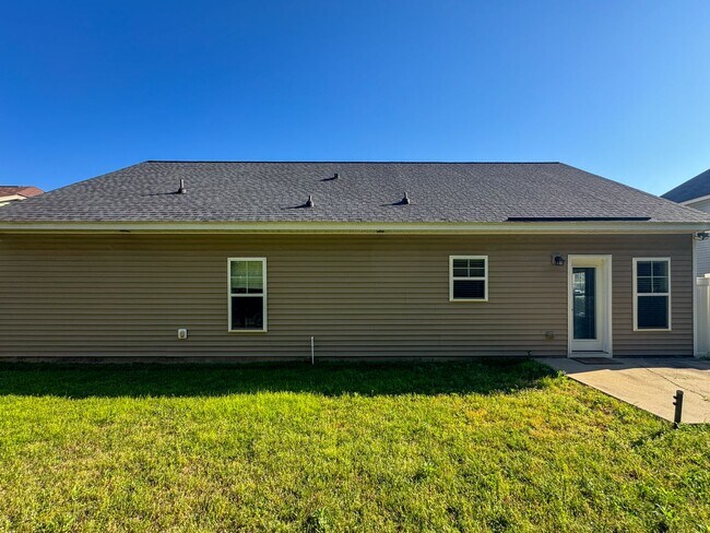 Building Photo - Attractive 3 Bed 2 Bath Home in Westgate