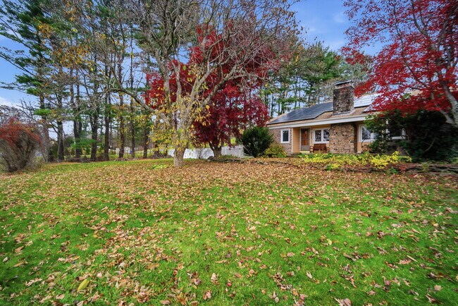 Building Photo - 1108 New Britain Ave