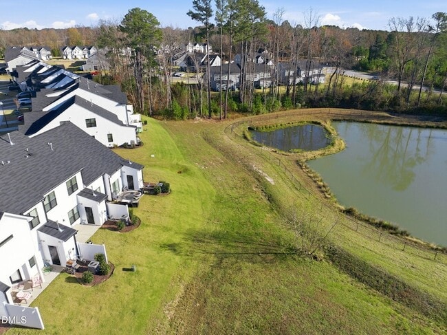 Building Photo - 759 Putney Hl Rd