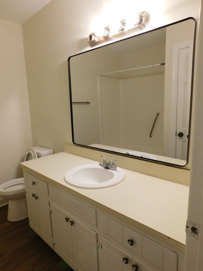 Building Photo - 1509 College Way