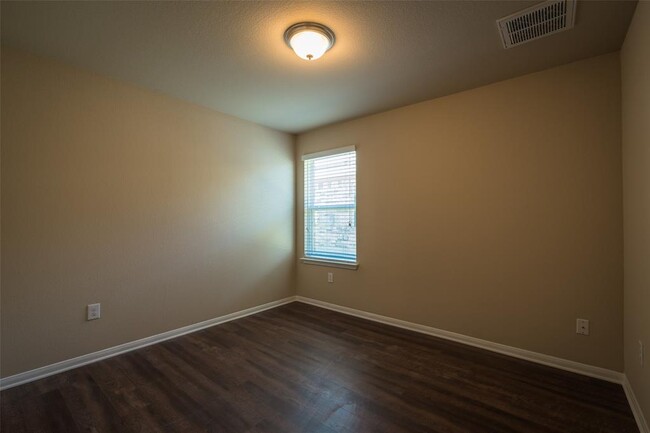 Building Photo - 13317 Brahmin Dr