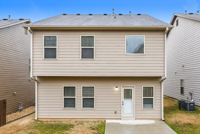 Building Photo - 2325 Morgan Farm Dr