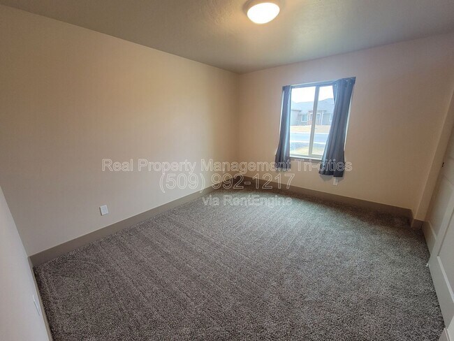 Building Photo - 10509 Silverbright Dr