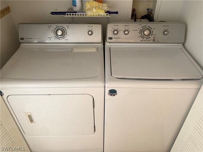 Building Photo - 1275 Wildwood Lakes Blvd