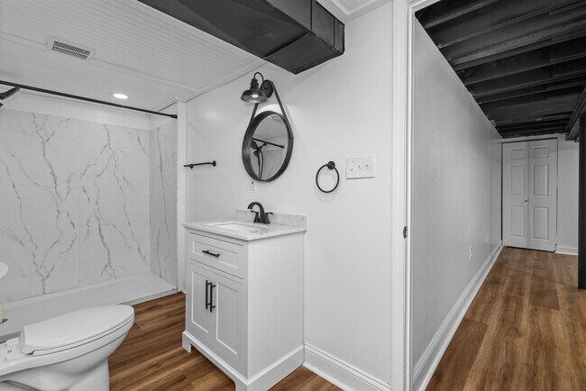 Building Photo - 303 Danworth Ct