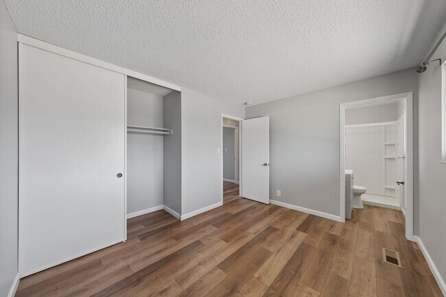 Building Photo - 2565 Pequop St