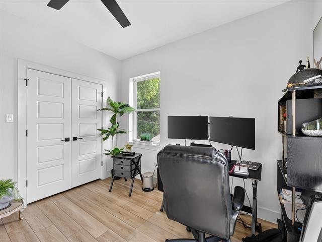 Building Photo - 1941 Glenmore Ave