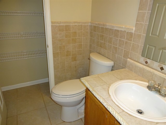 Building Photo - 11730 Sinclair Dr