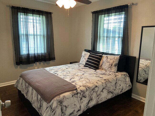 Main Bedroom - 406 Giuffrias Ave