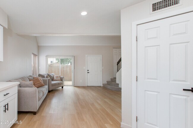 Building Photo - 7344 N 43rd Ave