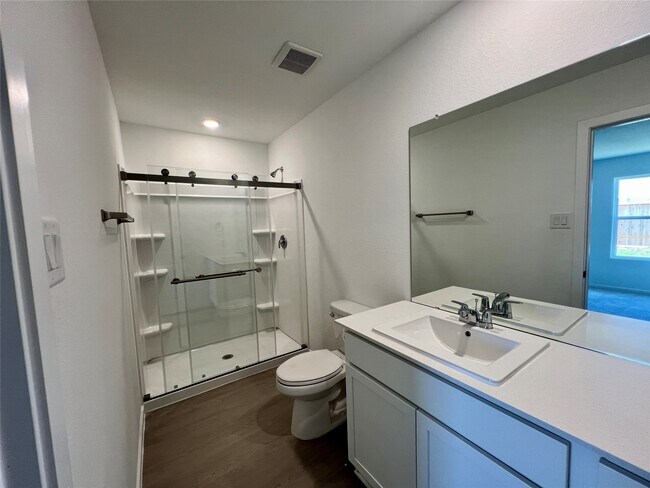 Building Photo - 15716 Plum Brk Dr