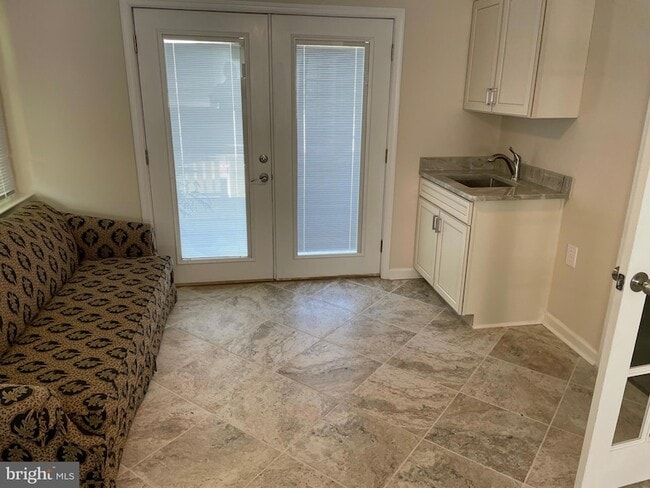 Building Photo - 6139 5th St